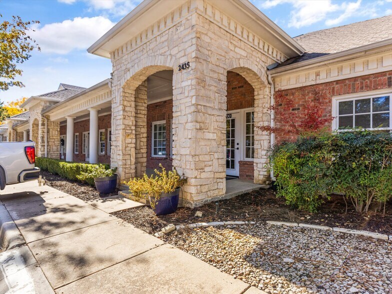 More Photos Of 2435 E Southlake Blvd, Southlake Loft Creative Space For Lease