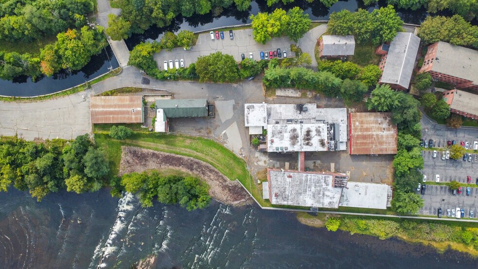 More Photos Of 35 Lower Grape St, Chicopee Warehouse For Sale