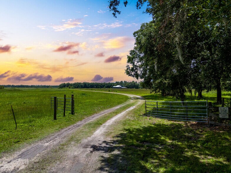 More Photos Of 9422 SW State Road 121, Lake Butler Land For Sale