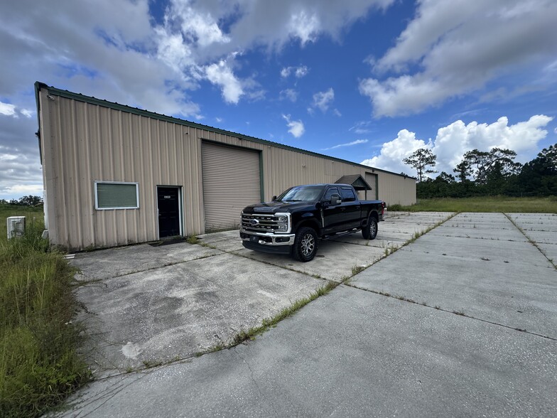 More Photos Of 4555 South St, Titusville Warehouse For Lease