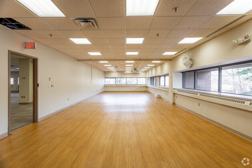 More Photos Of 599 Research Pky, Meriden Office For Sale