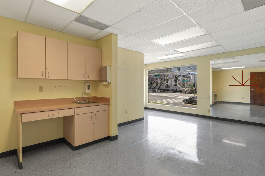 More Photos Of 1760 Termino Ave, Long Beach Medical For Lease