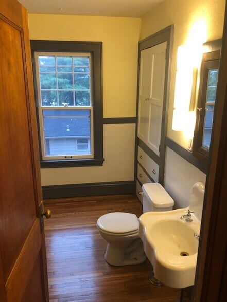 More Photos Of 6368 Elm St, North Branch Office For Sale