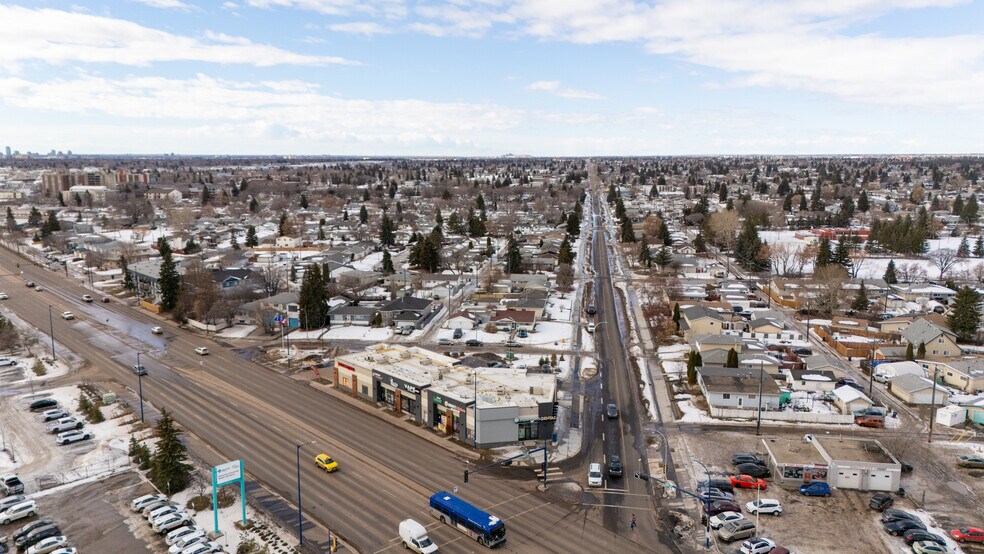 More Photos Of 5811 132, Edmonton Storefront For Sale