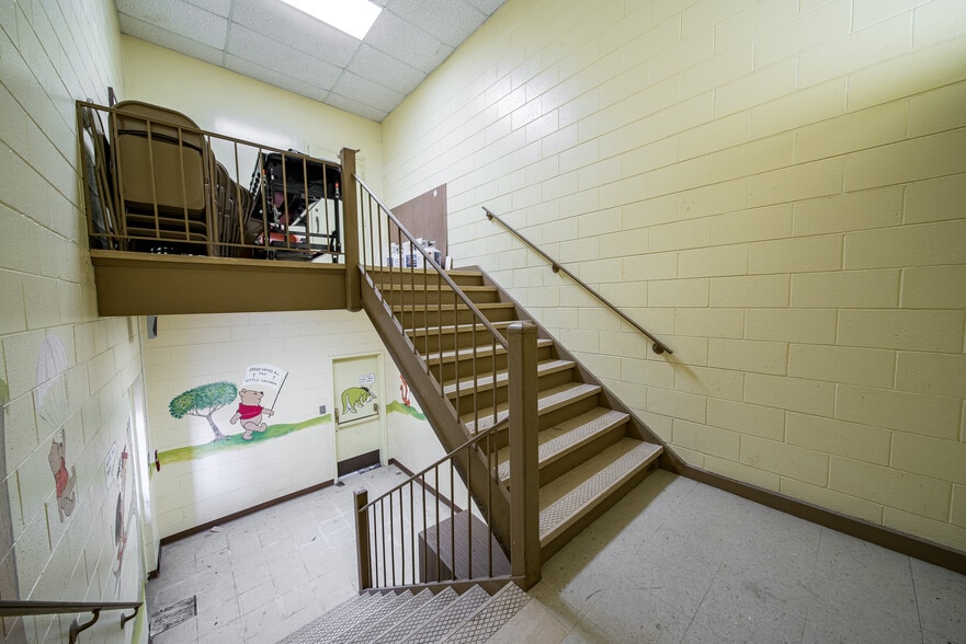 More Photos Of 4323 Primrose Rd, Columbus Religious Facility For Sale