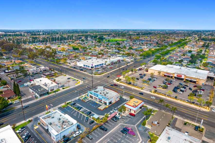 More Photos Of 5900-5912 Del Amo Blvd, Lakewood Freestanding For Sale