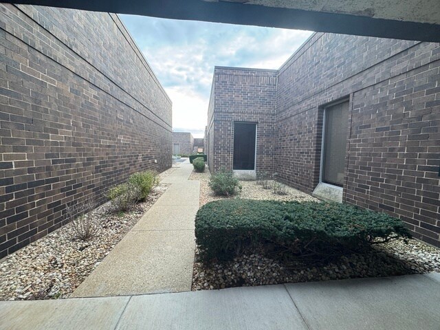 More Photos Of 1765-1795 Cortland Ct, Addison Flex For Lease