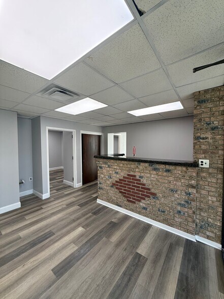 More Photos Of 35 Carlough Rd, Bohemia Warehouse For Lease