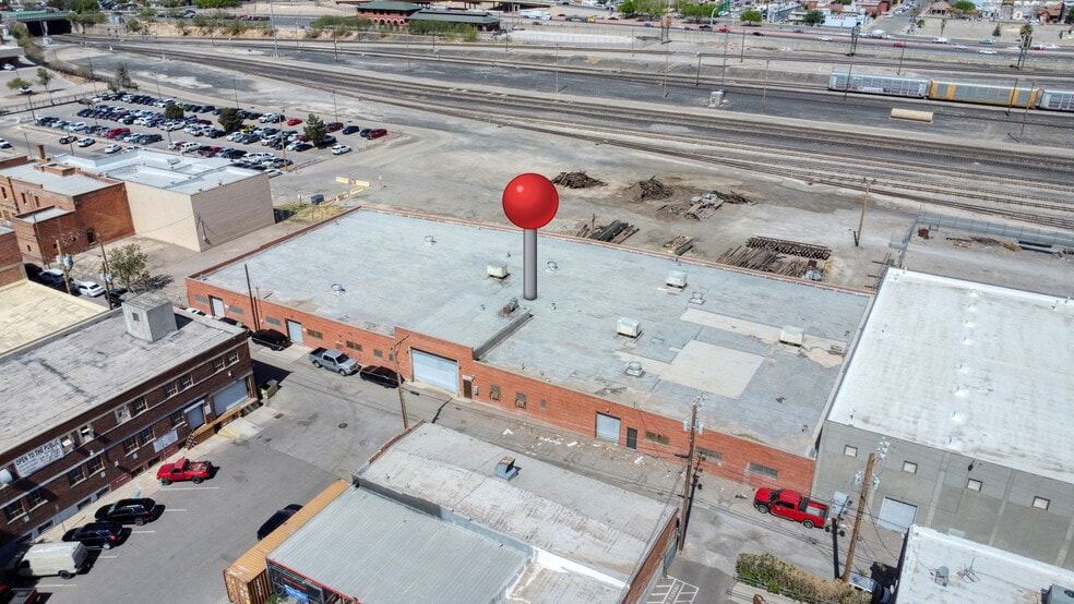 More Photos Of 220 N Saint Vrain St, El Paso Light Distribution For Sale