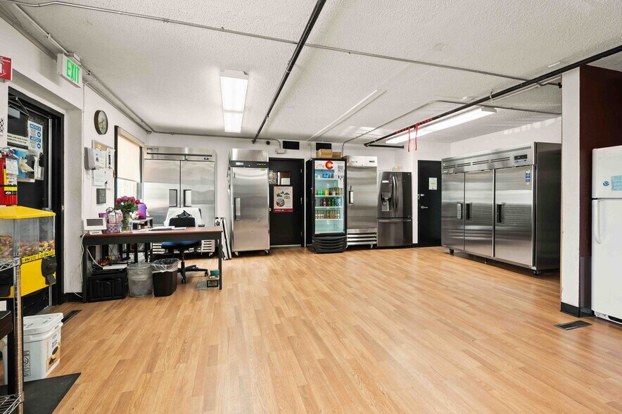 More Photos Of 313 W Bayaud Ave, Denver Warehouse For Lease