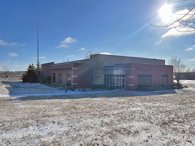 More Photos Of 4110 N Hainje Ave, Sioux Falls Refrigeration Cold Storage For Lease
