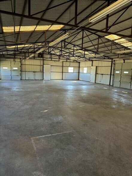 More Photos Of 4616 E Renfro St, Alvarado Warehouse For Sale