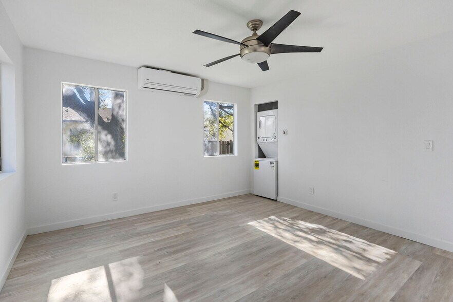 More Photos Of 543 N Barbara Ave, Azusa Multifamily For Sale