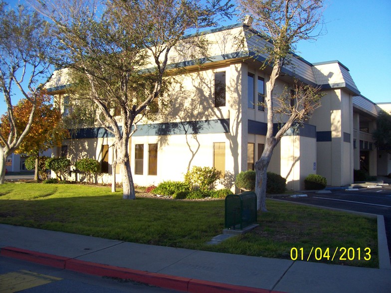 Primary Photo Of 1020 Merrill St, Salinas Medical For Lease