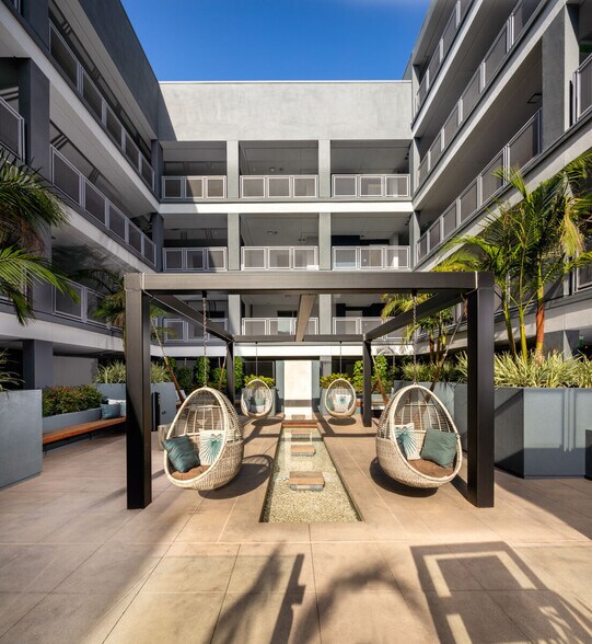 More Photos Of 11924 W Washington Blvd, Los Angeles Apartments For Lease