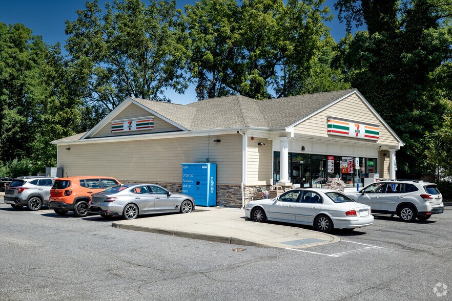More Photos Of 1545 Middle Country Rd, Centereach Convenience Store For Sale