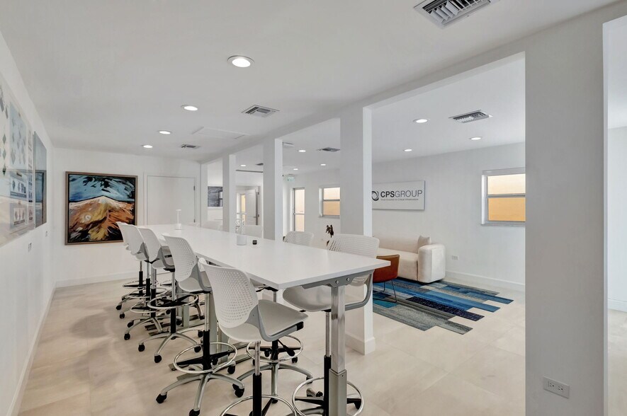 More Photos Of 337 Alcazar Ave, Coral Gables Office For Lease