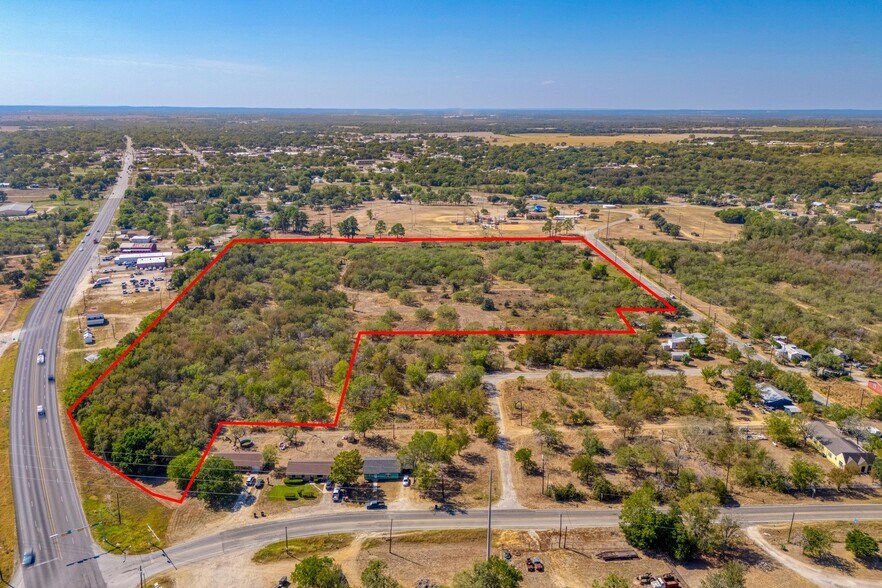 More Photos Of TBD HACKBERRY St, Luling Land For Sale