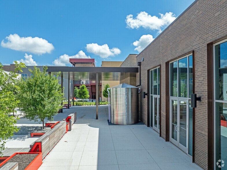 More Photos Of 3500 E Parmer Ln, Austin Unknown For Lease