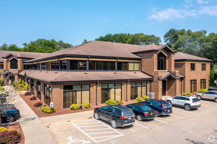 More Photos Of 14225 University Ave, Waukee Office For Lease