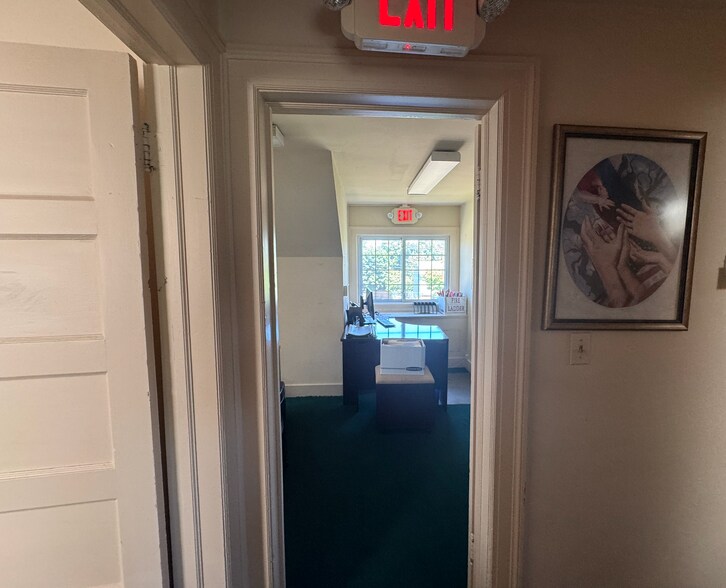 More Photos Of 62 Bowman Ave, Rye Town Office For Lease