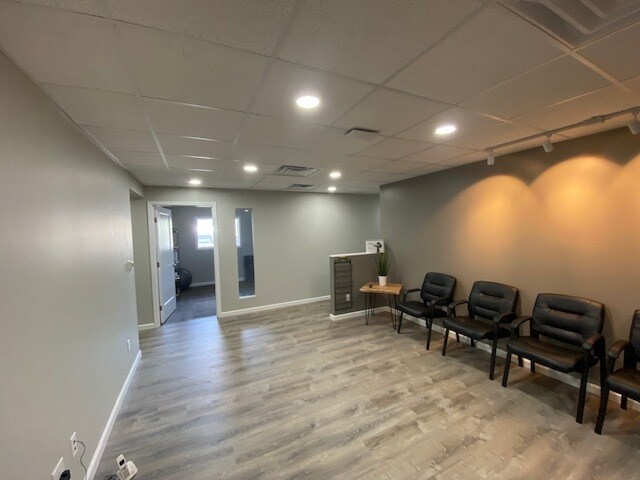 More Photos Of 1400 Portland Ave, Irondequoit Medical For Lease