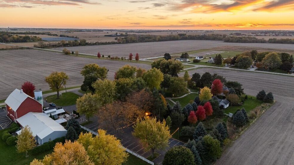 More Photos Of 15165 Quigley Rd, Sycamore Specialty For Sale