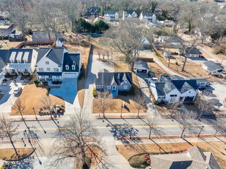 More Photos Of 449 S Hill St, Buford Office For Sale