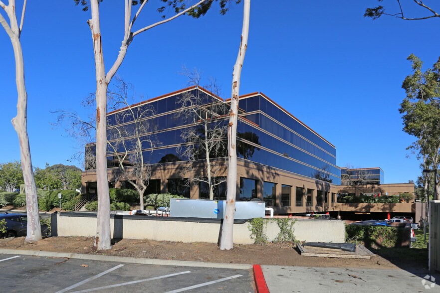 More Photos Of 9449 Balboa Ave, San Diego Office For Lease
