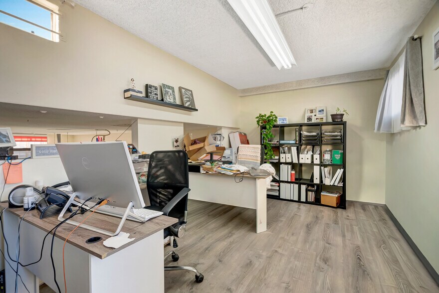 More Photos Of 11915 Inglewood Ave, Hawthorne Medical For Sale