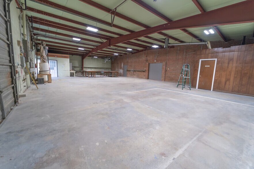 More Photos Of 1002 Walton Way, Augusta Research And Development For Sale