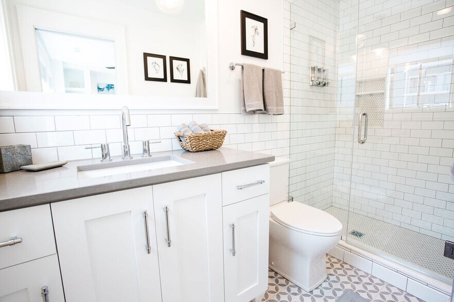 More Photos Of 112 Cape Fear Blvd, Carolina Beach Freestanding For Sale