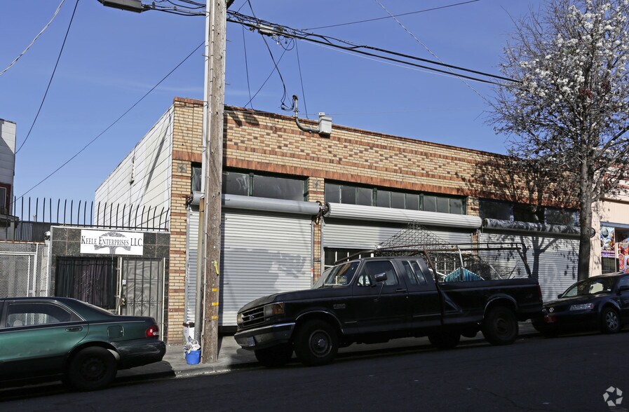 More Photos Of 5329 Fairfax Ave, Oakland Storefront For Lease