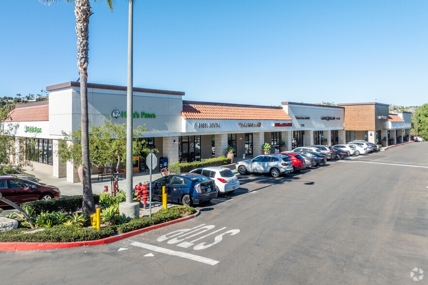 Primary Photo Of 27525 Puerta Real, Mission Viejo Storefront For Lease