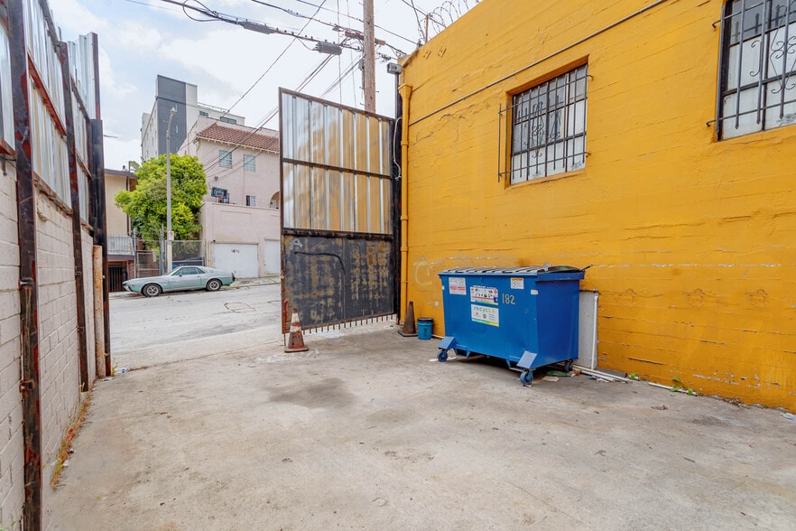 More Photos Of 180 S Alvarado St, Los Angeles Light Distribution For Lease