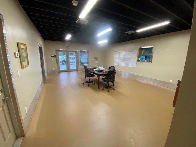 More Photos Of 7800 SE 129th Pl, Summerfield Industrial For Sale