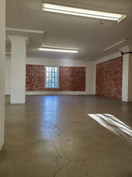 More Photos Of 3401 Piedmont Ave, Oakland Loft Creative Space For Lease