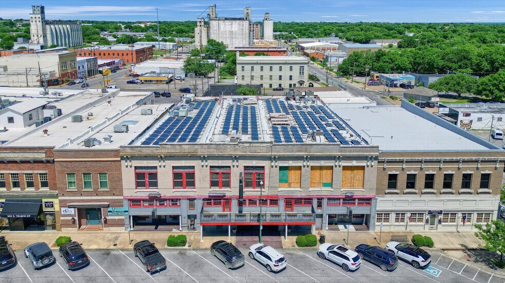 More Photos Of 115 S Travis St, Sherman General Retail For Sale