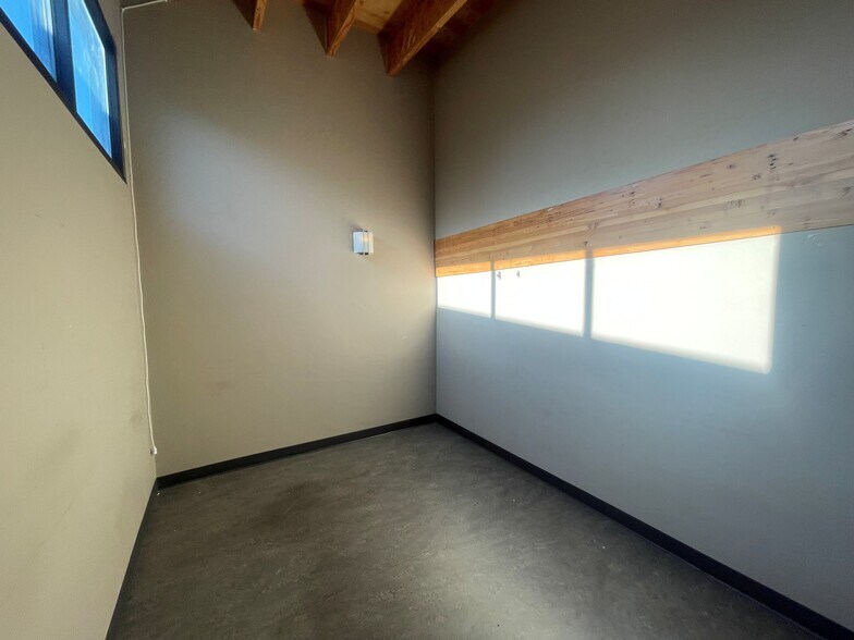 More Photos Of 1061 W 2nd Ave, Eugene Food Processing For Lease