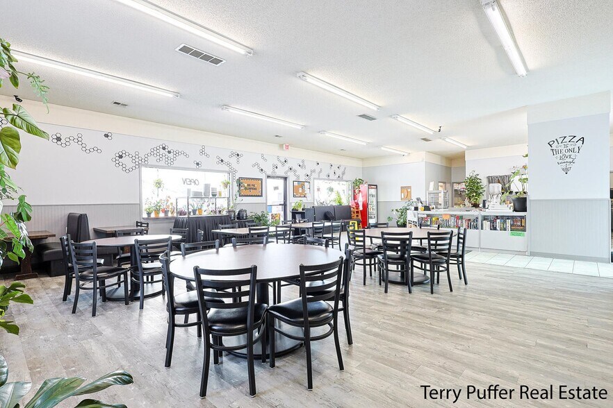 More Photos Of 246 Division St, Hesperia Restaurant For Sale