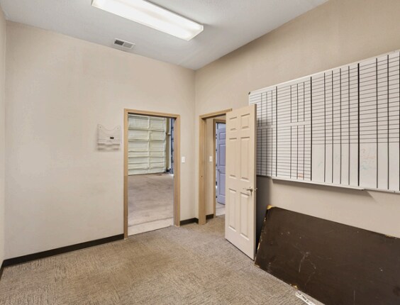 More Photos Of 1700-1716 Shady Oaks Dr, Denton Warehouse For Lease