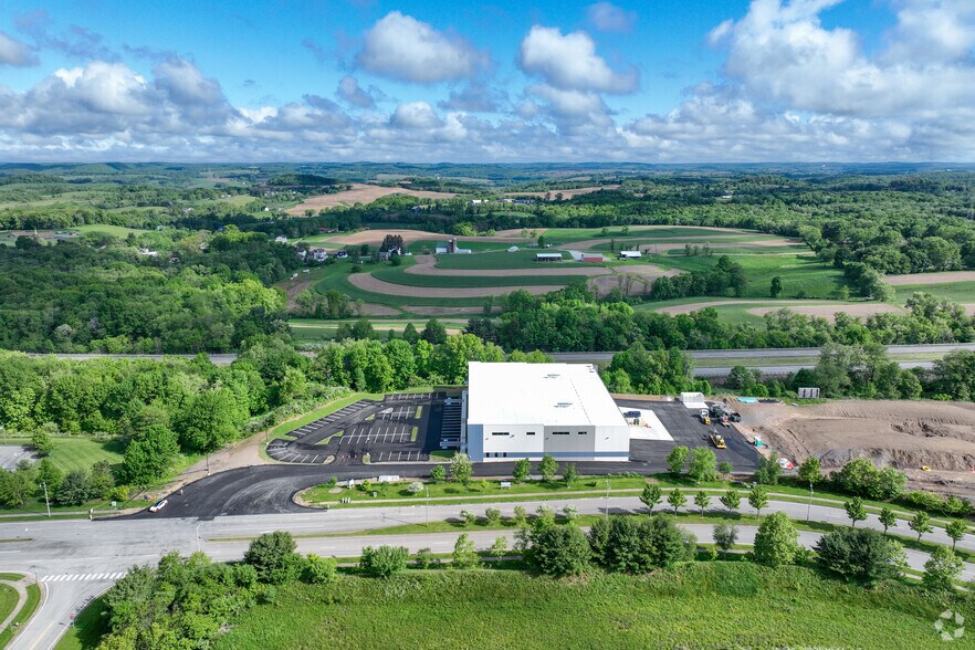 More Photos Of 233 Northpointe blvd, Freeport Light Manufacturing For Sale