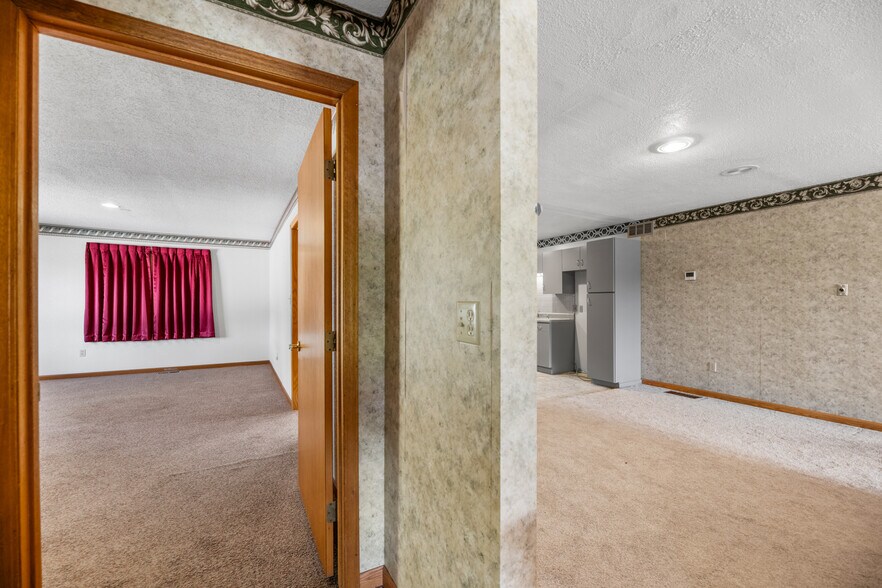 More Photos Of 106 Shadybrook Dr, Cheney Office For Sale