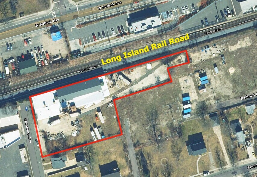 More Photos Of 2 Rossmore Ave, Central Islip Warehouse For Lease