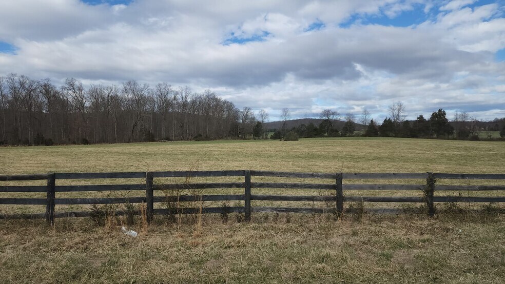 More Photos Of 24555 James Monroe Hwy, Aldie Land For Lease