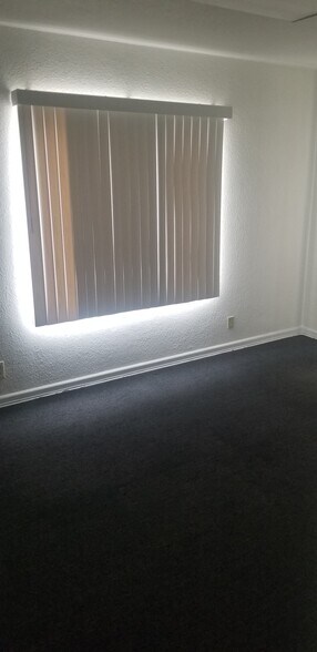 More Photos Of 725 S 6th St, Las Vegas Office For Lease