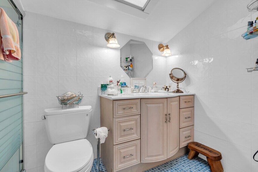 More Photos Of 1008 Ocean Ave, Point Pleasant Beach Hotel For Sale