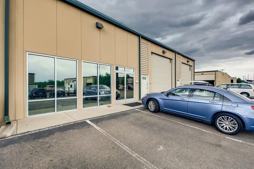 More Photos Of 9337 Commerce Center St, Highlands Ranch Showroom For Sale