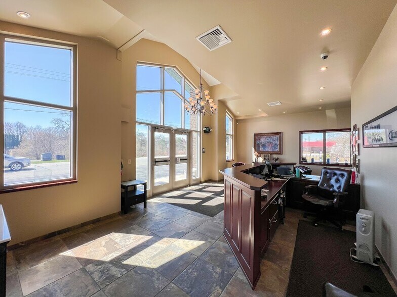 More Photos Of 1737 N Main Ext St, Butler Light Distribution For Sale