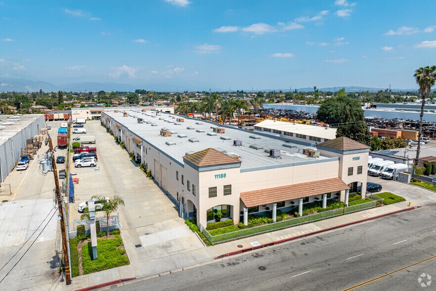 More Photos Of 11135 E Rush St, South El Monte Manufacturing For Lease